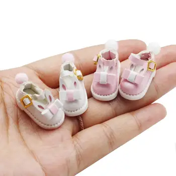 1 пара миниатюрных туфель Легкие мини-туфли Инновационные прочные 1/12 кукольных игрушек-кроликов для развлечений  4